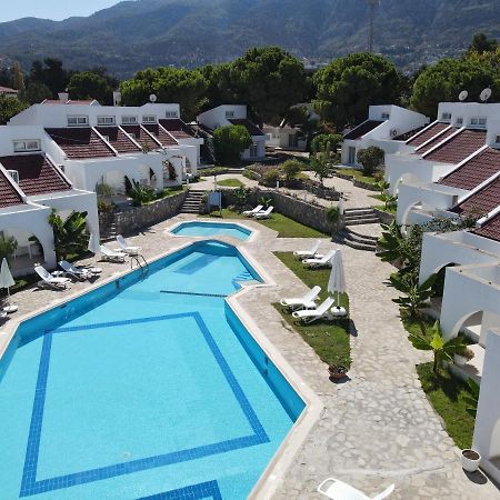 Club Lapethos Bungalow Kyrenia  Eksteriør billede